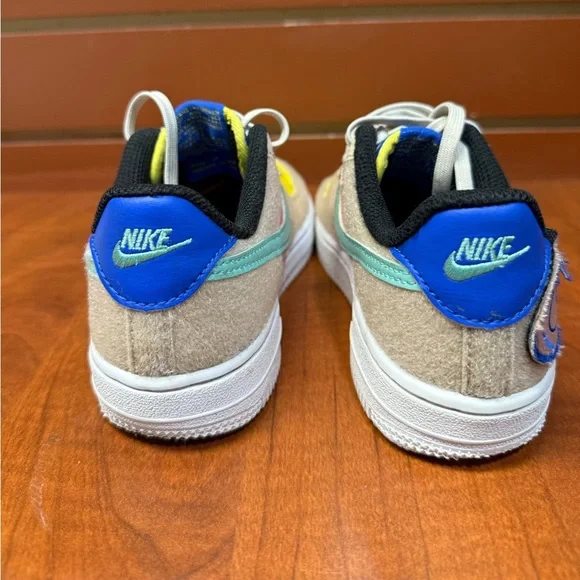 Nike Yellow and Blue Sneakers - Picture 3 of 7